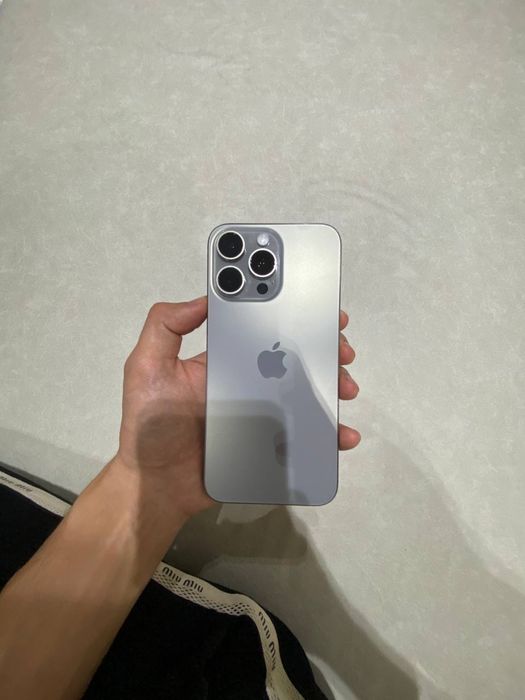 15 Pro Max LLA Natural Titanium