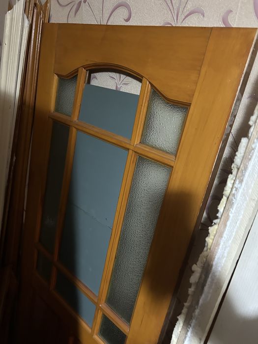 продам двери деревянные