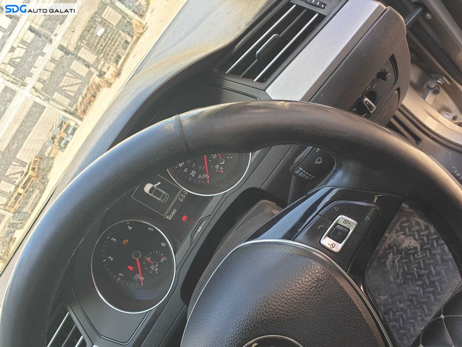 Volan Piele 3 Spite cu Comenzi Fara Airbag cu Uzura Volkswagen Passat B8 2014 - 2023 [C3945]