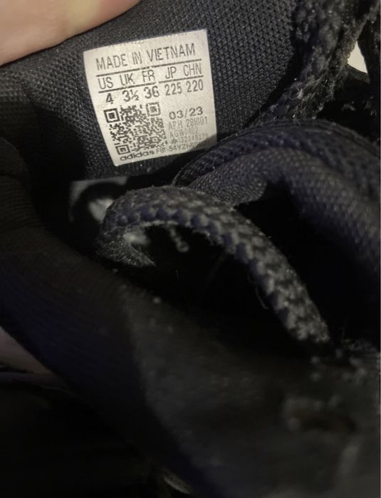Крассовки Adidas 36 (4)
