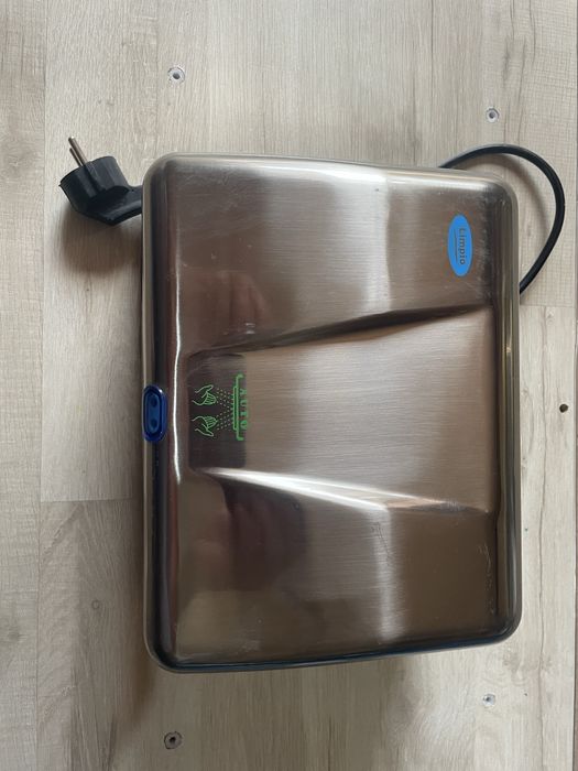 Uscător mâini din inox