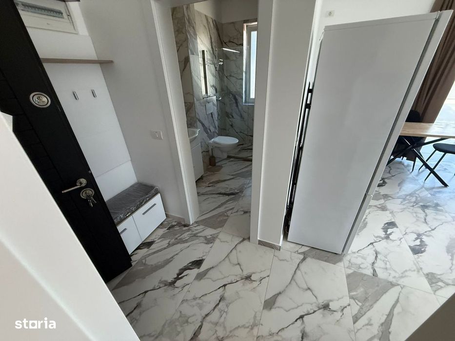 Apartament modern, prima închiriere, complet nou balcon generos