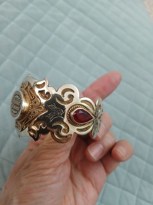 Продаю браслет позолоченный