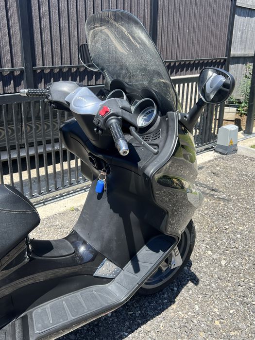 Scuter Piaggio X-evo