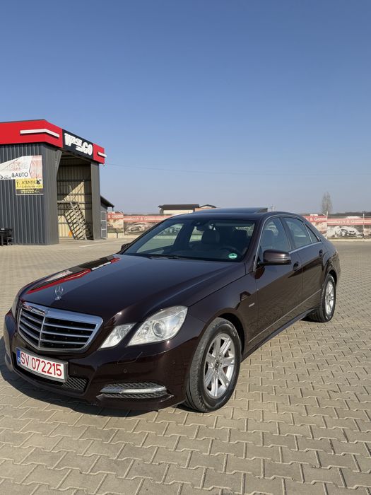 Mercedes-Benz E220- Avantgarde/ IMPECABIL/ Automat/ILS/Piele/Limuzină/
