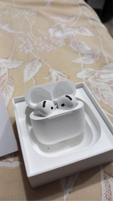 Vand casti apple airpods 4