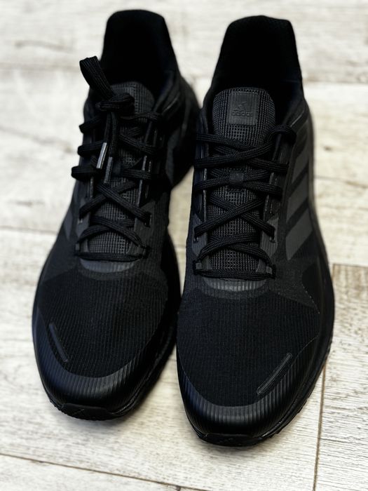 Продам кросовки Adidas  Boost 49 размер оригинал.