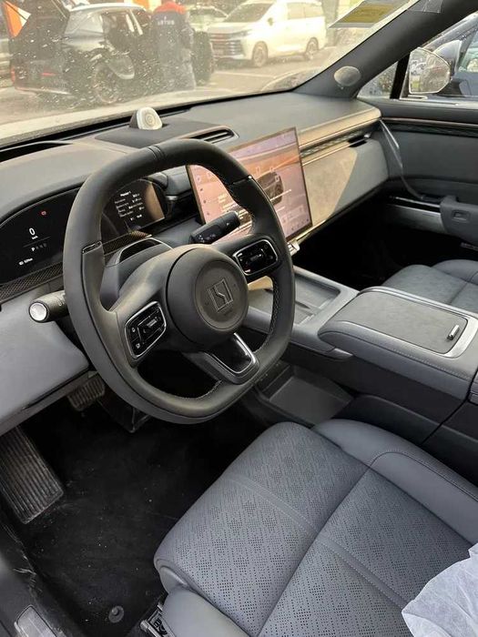 Zeekr 7x 605 RWD pod zakaz