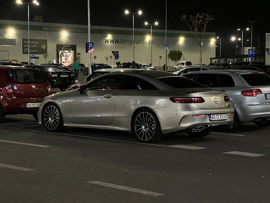 MERCEDES E-Klasse Coupe E300 AMG Line
