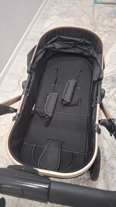 Детская коляска в отличном состоянии