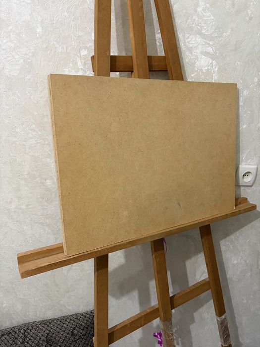 Продам мольберт ручной работы
