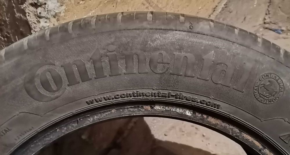 Продавам 2 броя летни гуми 185.65.15 на 1 сезон дот 2020 Контентал