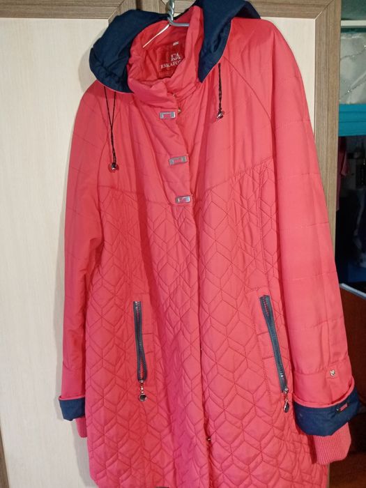 Продам куртку за 3500