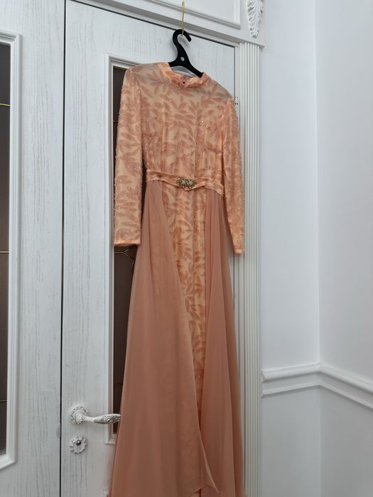 Өте әдемі көйлек,80000тенге