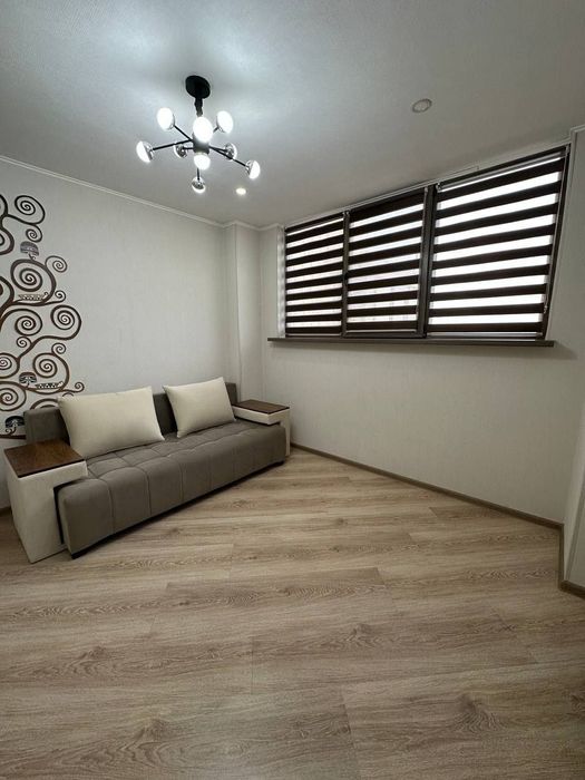 Продам квартира 3х комнат 90м2 ор: Аэропорт мебель+техника! США