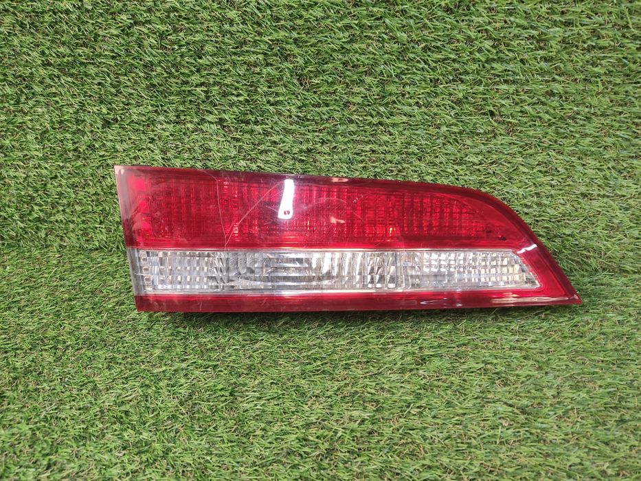 Фонарь Honda elysion