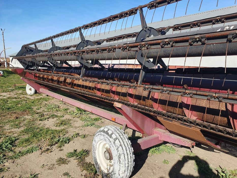 Зерноуборочный комбайн EssiL 760