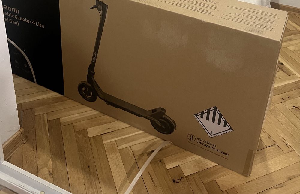 Електрическа тротинетка Xiaomi Electric Scooter 4 Lite Gen2