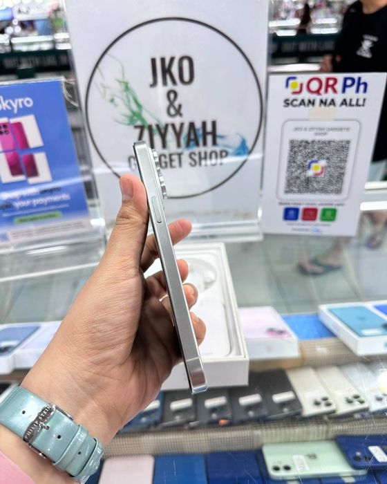 iPhone 15 PRO MaX de 256 GB cu 94% Bateria