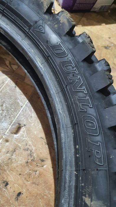 DUNLOP / 110 90 19 / Geomax /DOT 2022