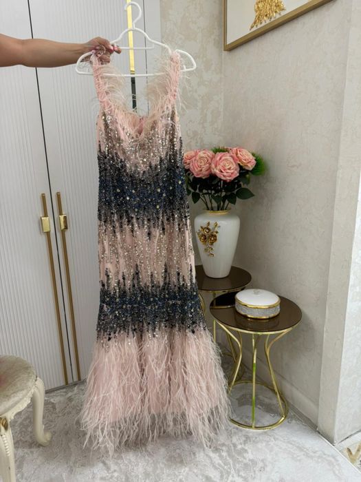 Вечерние платья