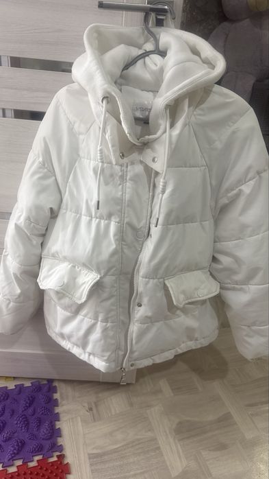 Продам разные осенние,зимние куртки