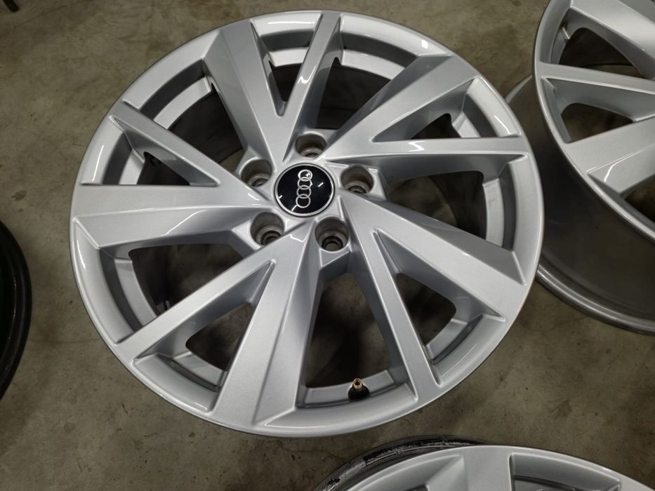 Jante Audi Q2 R17 originale stare impecabila/ Audi Q3 A3