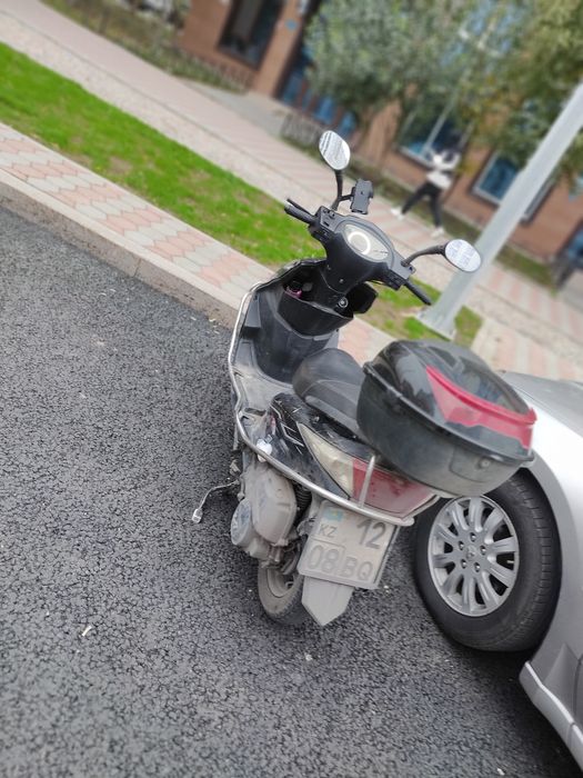 Продам мопед М8 с номерами