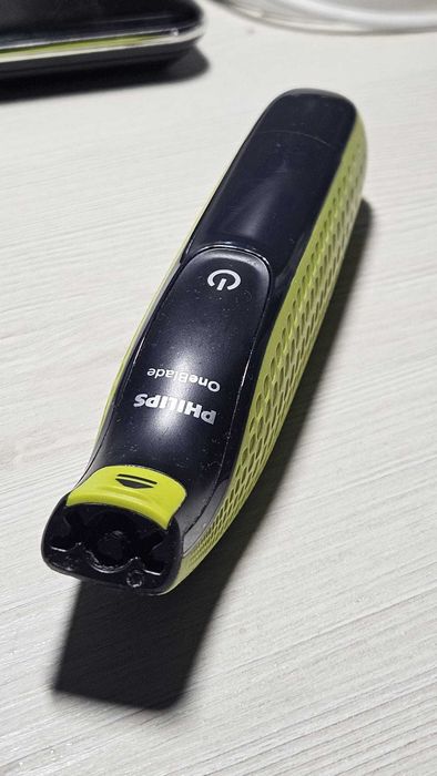 Aparat ras oneblade