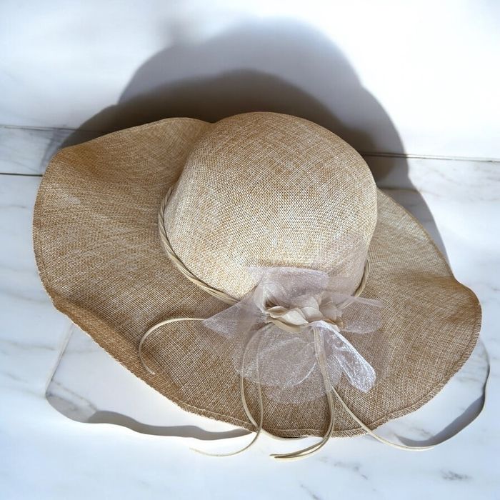 Ръчно декорирана лятна капела