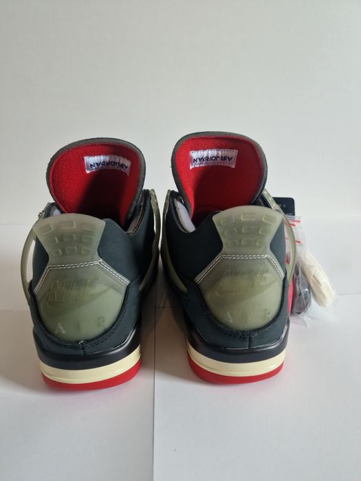Air Jordan 4 x Off white