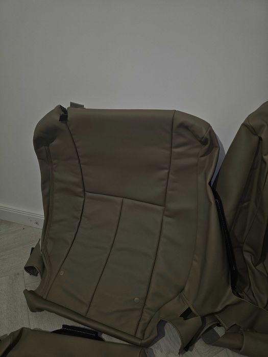 Кожени калъфи  за Тойота Тундра Crew Max 07-14