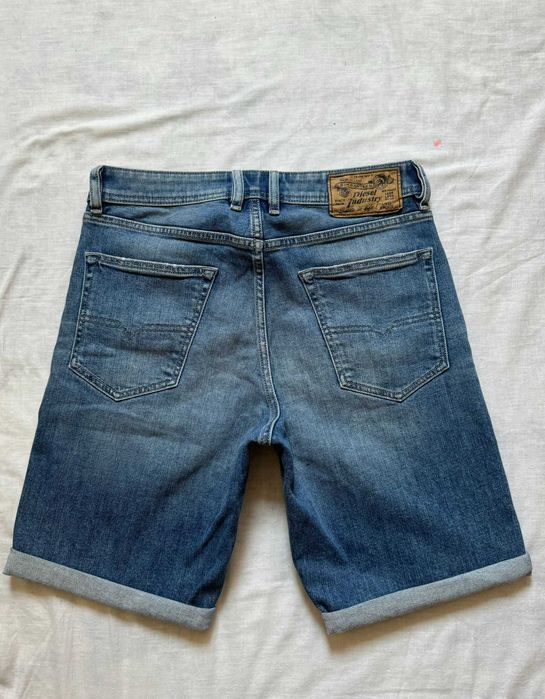 DIESEL, blugi scurti pt barbati, 39cm talie