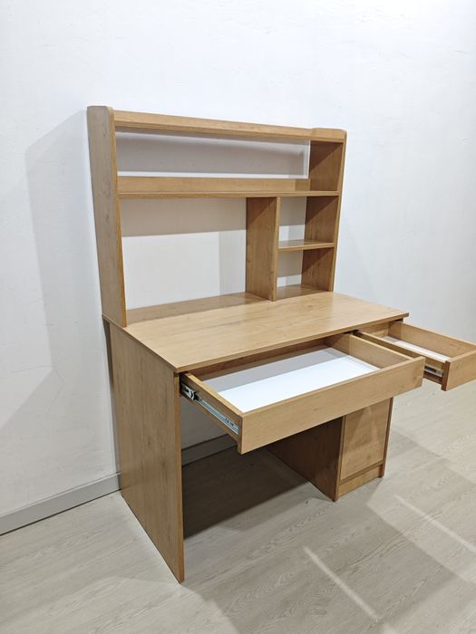 Письменные столы