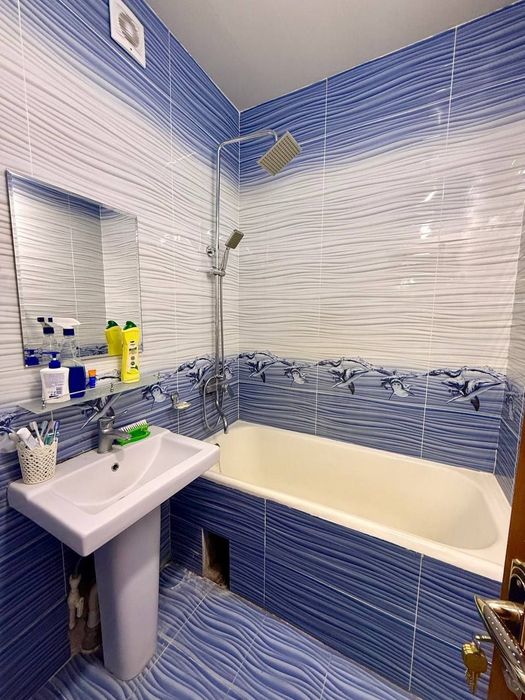 Чиланзар 20кв 3хонали квартира сотилади дом вдоль дороги