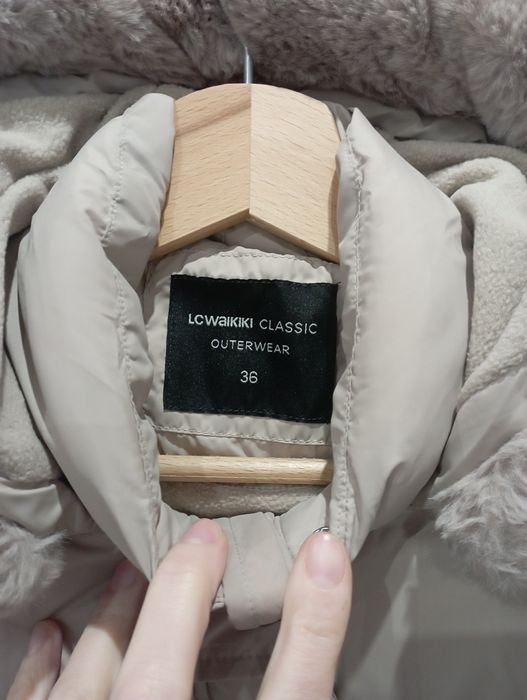 Дамско зимно бежаво яке с-м