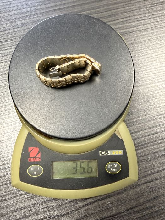 Златна гривна 35.6гр 18/750 карата