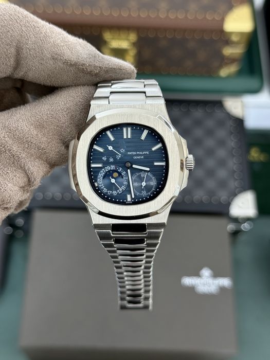 Patek Philippe Nautilus