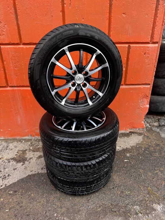 Продам комплект летних шин