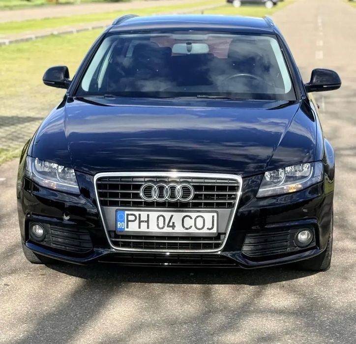 Audi A4 Vând Audi A4 B8, an 2009, motorizare 2.0 TDI, cutie manuală