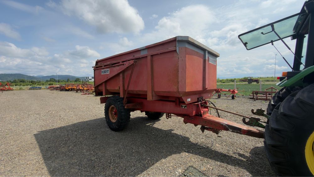 Remorca basculabilă agricolă tandem de 11 t Robert