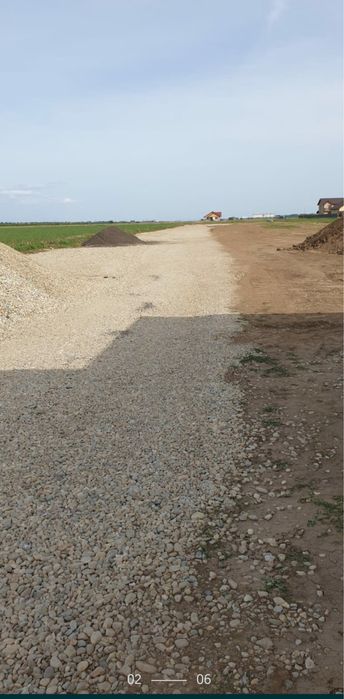 Vand nisip piatra pamant vegetal