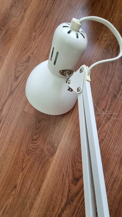 настольный светильник-лампа