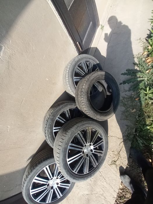 Диски и шины  в хорошем состояние