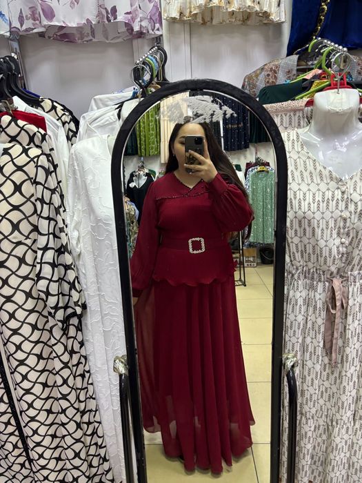 Платье новое.