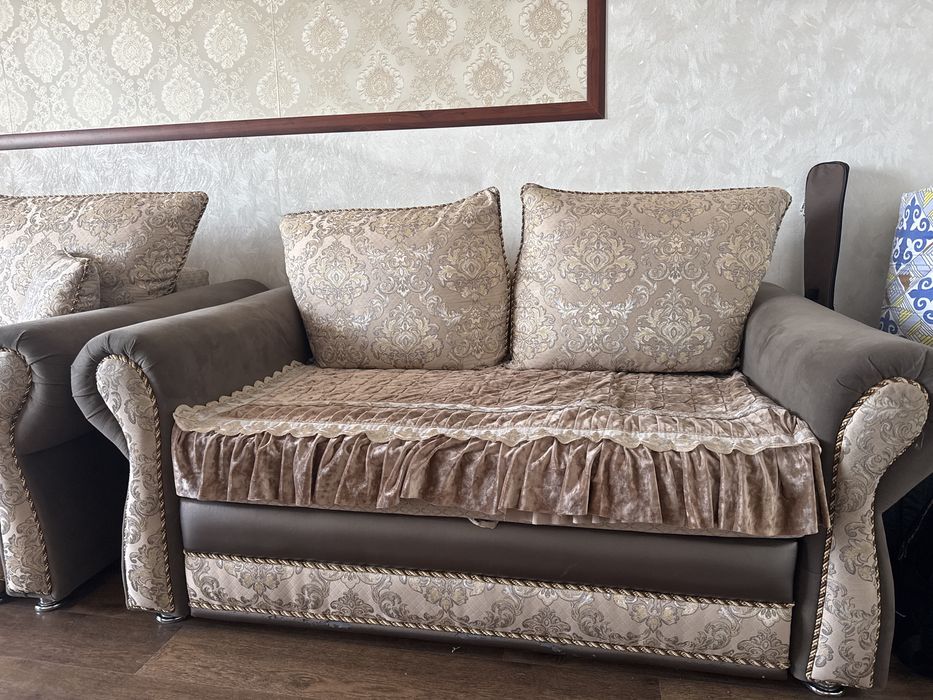 Продам диван +малый диван