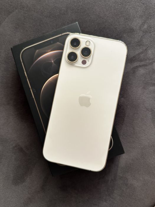Iphone 12 Pro Max Gold с подарък