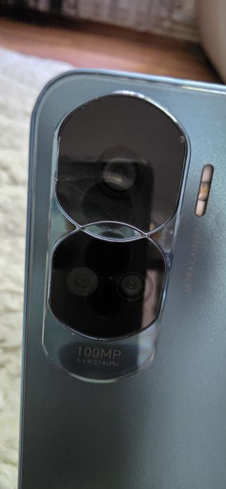 Honor 200 Lite – Pentru piese / Placă de bază Scăpat în prima săptămână