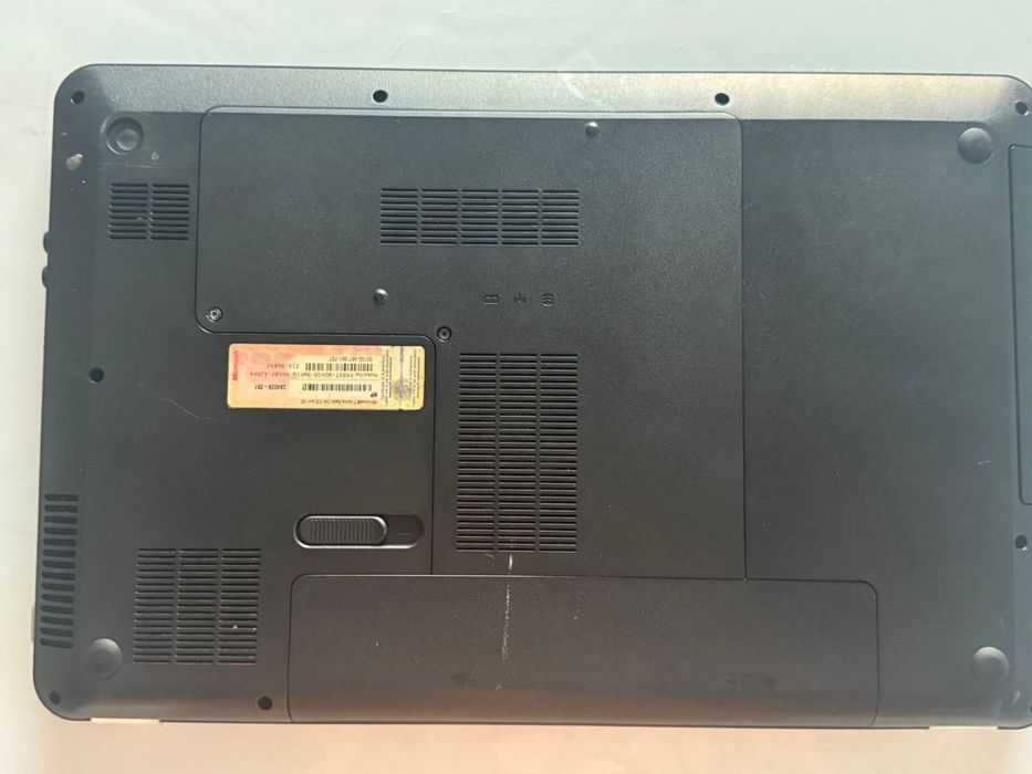 Продам ноутбук в отличном состояний