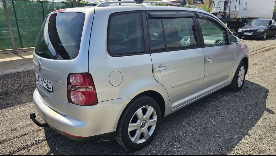 VOLKSWAGEN Touran 2007 — imagine 3